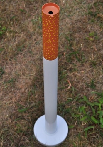 Standaschenbecher mit